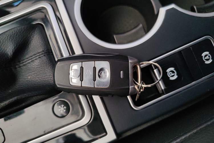 Used Haval H2 2016 Red-Label 1.5T Automatic Two-Wheel Drive Luxury Model
