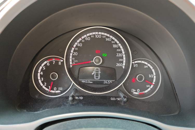 Used Volkswagen Beetle 2014 1.2TSI Fashion Edition Instrument Cluster