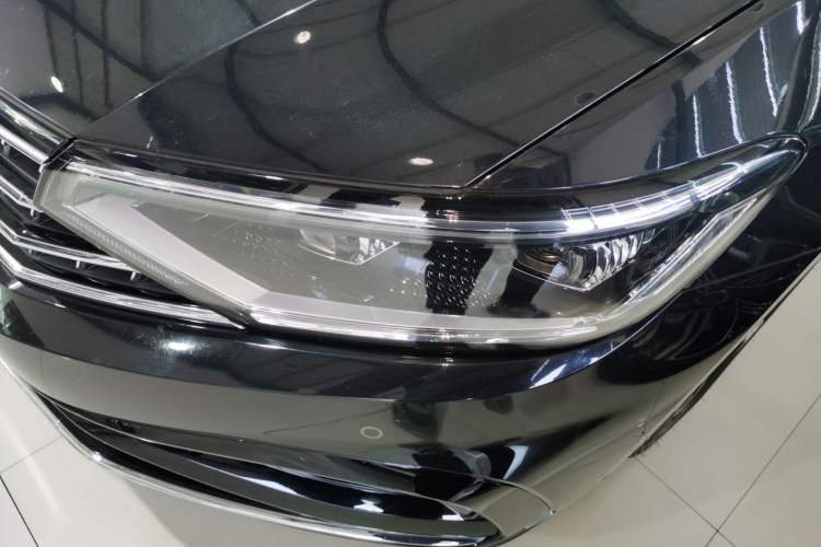 Used Volkswagen Magotan 2023 2 Million Units Commemorative Edition 330TSI DSG Luxury Version