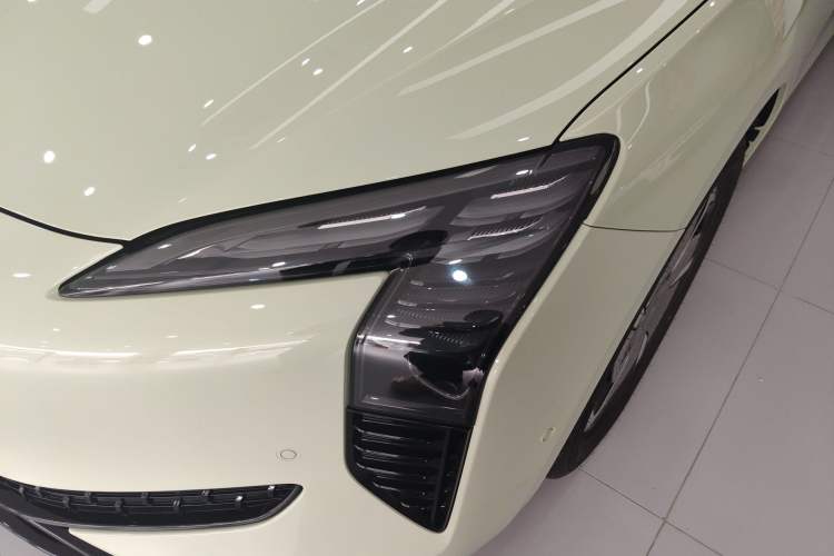 Used Hongqi EH7 2025 690 Smart Selection Edition Left Front Headlight