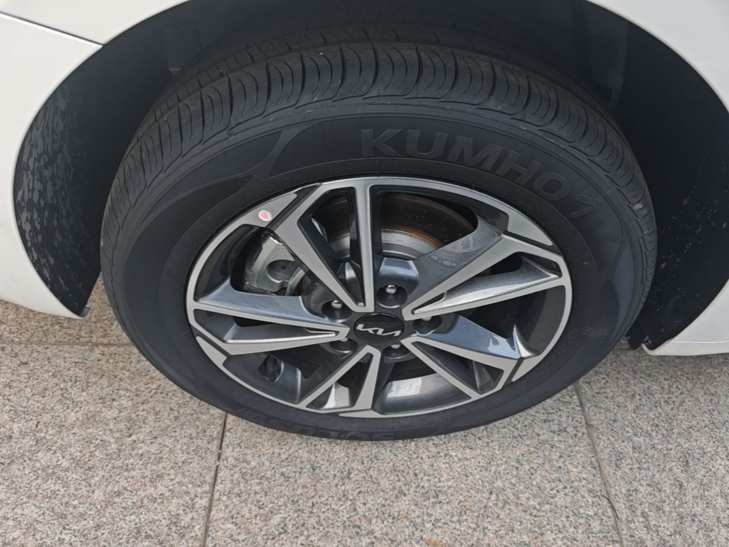 Kia K3 2024 1.5L CVT Comfort Plus Edition — снимка 11