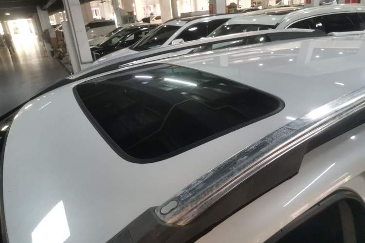 Used Honda CR-V 2015 2.0L two-wheel drive Fashion Edition Roof