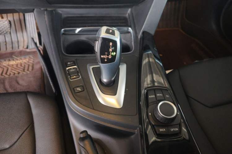 Used BMW 3 Series 2017 320Li Fashion Model Gear Lever