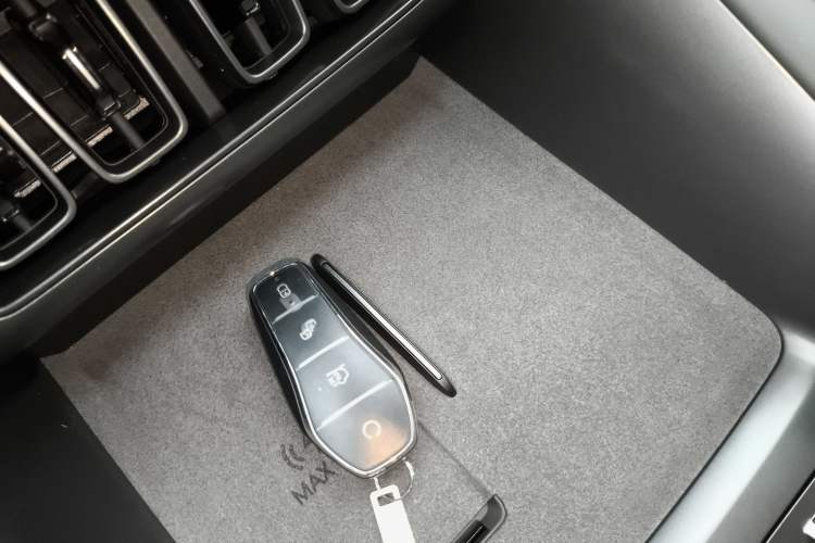 Used BYD Song L EV 2025 Intelligent Driving Version 662 km LiDAR Excellence Edition