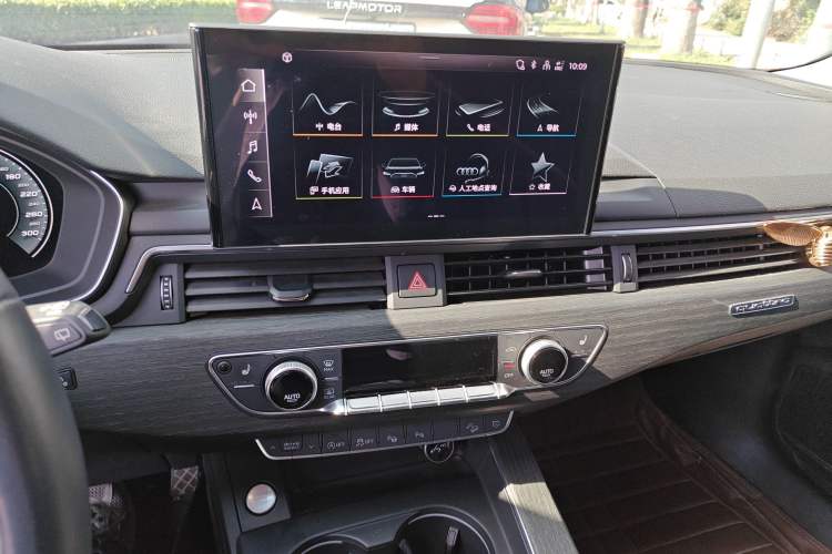 Used Audi A4 2021 allroad quattro Explorer