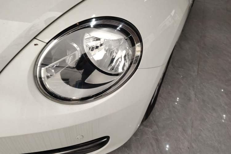 Used Volkswagen Beetle 2014 1.4TSI Fashion Edition Left Front Headlight