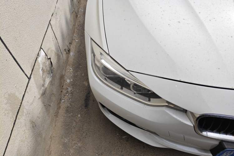 Used BMW 3 Series 2016 320Li Ambition Model
