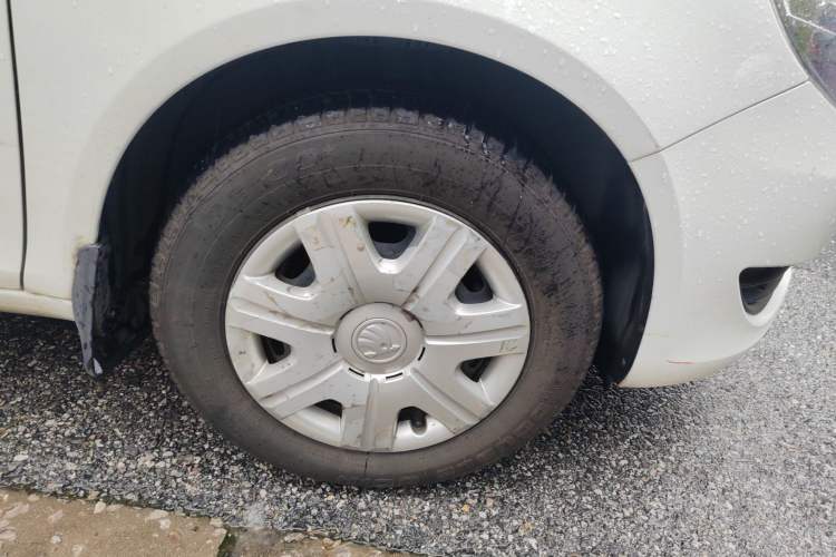 Used Skoda Fabia 2014 1.4L Automatic Crystal Edition
