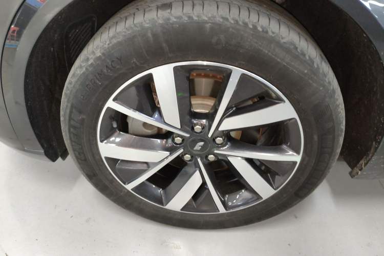 Used Li Auto L8 2023 Air model Left Front Wheel Hub