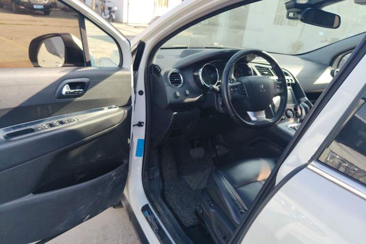 Used Peugeot 3008 2016 1.6THP Automatic Prestige Edition
