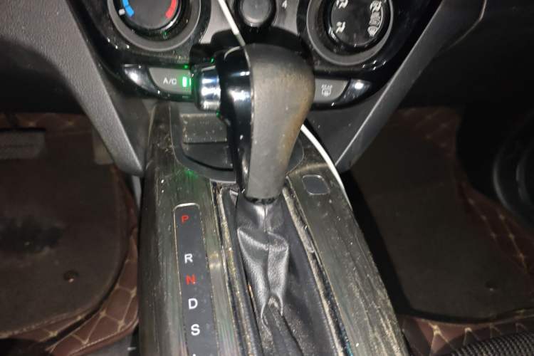 Used Honda XR-V 2015 1.8L EXi CVT Comfort Version