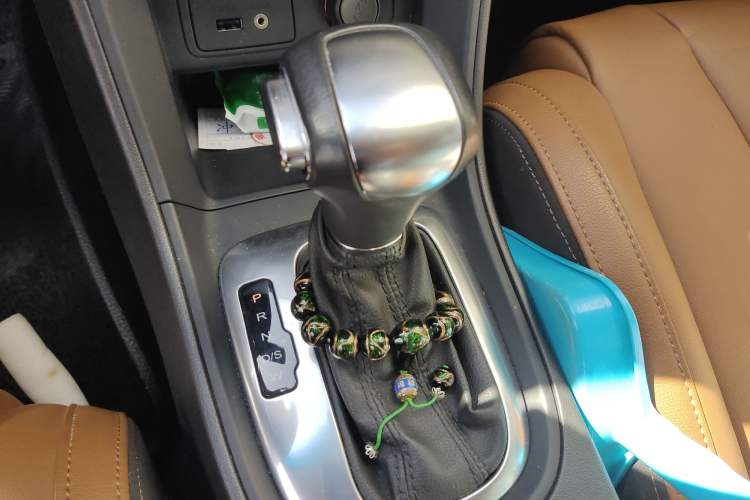 Used MG GT 2016 1.5L Automatic Value-Added Luxury Edition Gear Lever