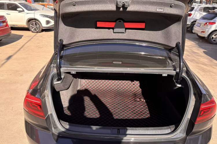 Used Volkswagen Magotan 2020 330TSI DSG Luxury Edition