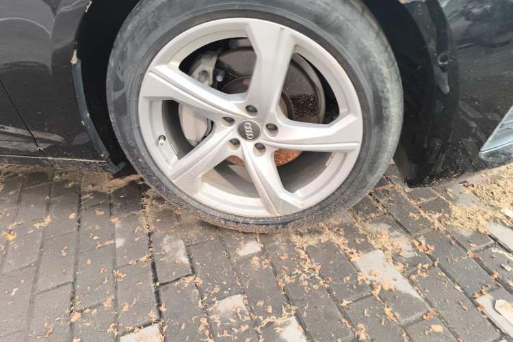 Used Audi A6L 2019 45 TFSI quattro Prestige Elegant Edition Right Front Wheel Hub