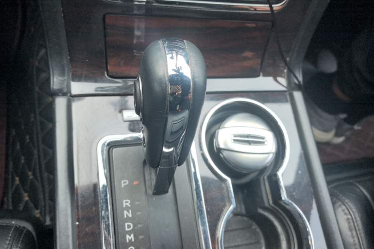 Used Lincoln Navigator 2016 3.5T AWD Gear Lever