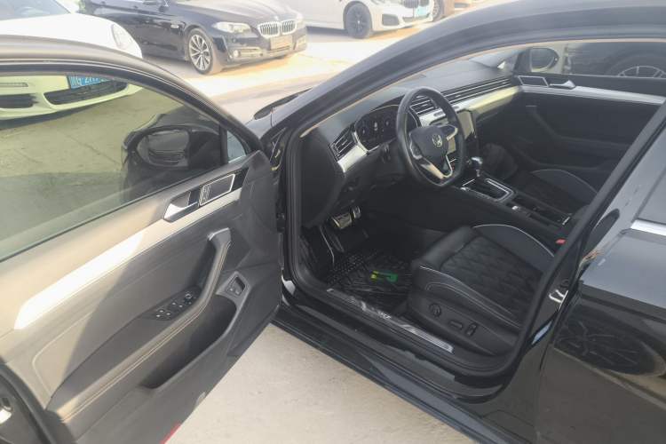 Used Volkswagen Magotan GTE Plug-in Hybrid 2022 GTE Luxury Model