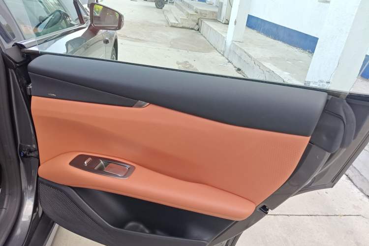 Used Deepal L07 2024 230Max Qiankun Intelligent Driving ADS SE Range-Extended Version