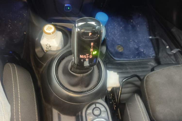 Used MINI 2021 1.5T COOPER Racing Edition Five-Door Model Gear Lever