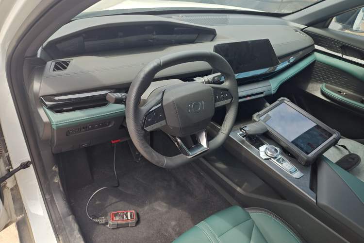 Used CHANGAN NEVO A06 2023 Advanced Model Center Console