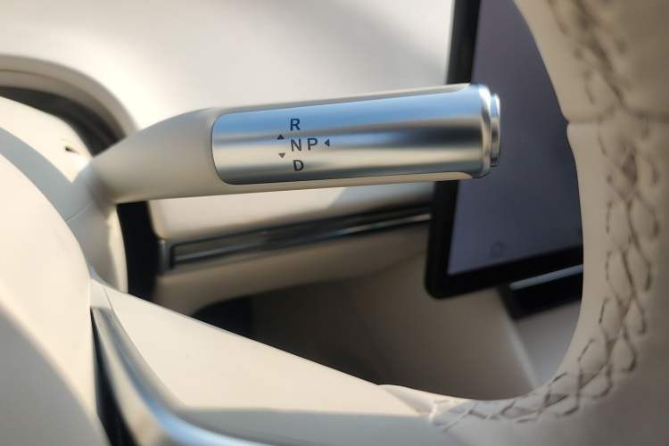 Used Hima Luxeed R7 2025 Range-Extended Version 251 km Max
