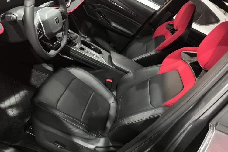 Used Changan X5 PLUS 2024 1.5T DCT Excellence Edition
