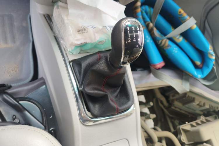 Used Jinbei New Hiace X30L 2021 1.5L Wealth Central Air Conditioning Version Coach China VI Standard SWC15M
