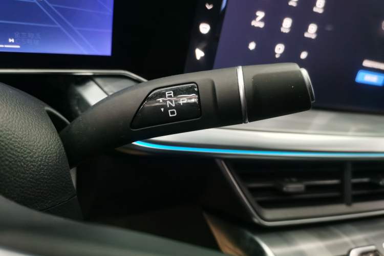 Used Haval XY 2022 1.5T Smart Edition Gear Lever