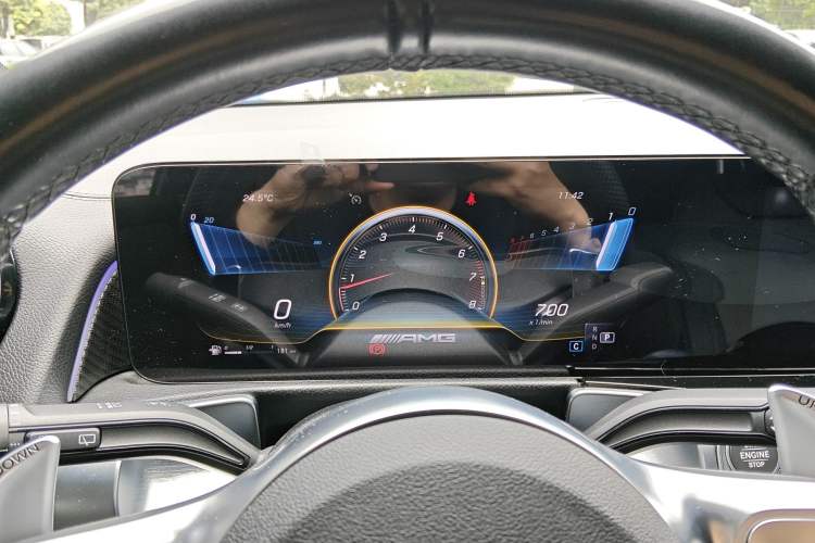 Used Mercedes-Benz GLB AMG 2021-Year Restyled AMG GLB 35 4MATIC Instrument Cluster