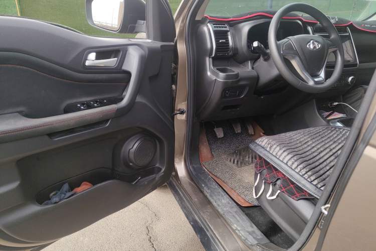 Used CHANGAN OSHAN X70A 2018 1.5L Manual Standard Edition
