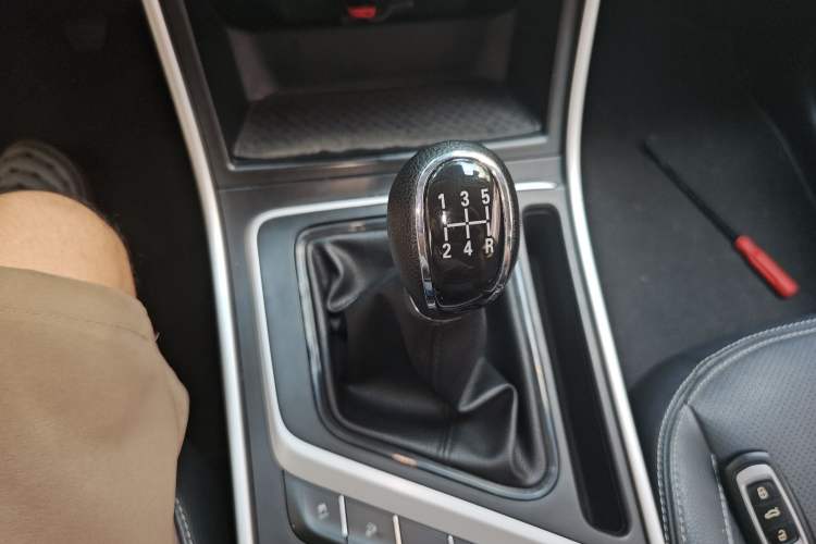 Used Geely Auto Vision X6 2018 1.8L Manual 4G Connect Luxury Edition