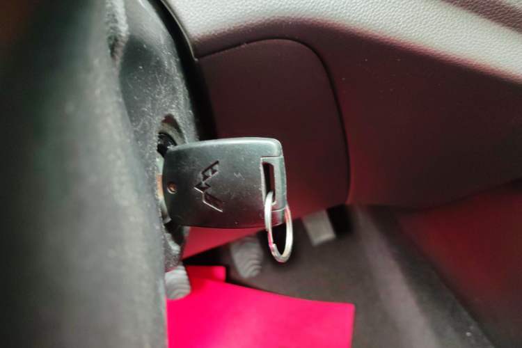 Used Wuling Hongguang V 2019 1.5L Enjoyment Version China VI LAR