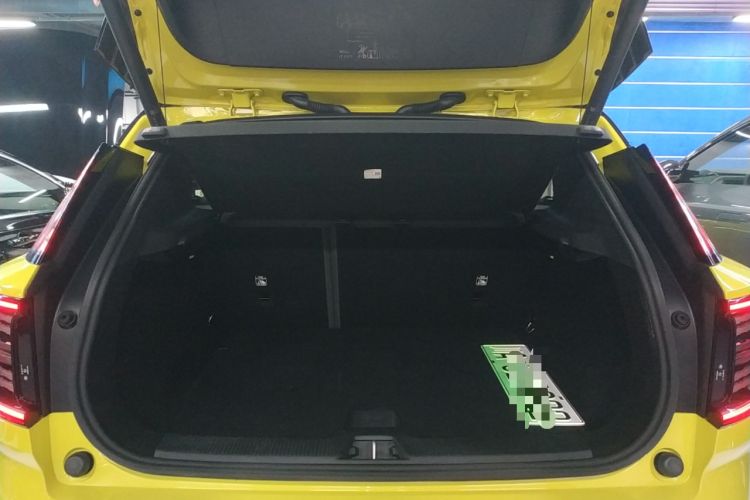 Used Volvo EX30 2025 Rear-Drive Long-Range Version Ultra
