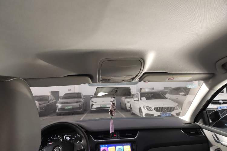 Used Skoda Octavia 2015 1.6L Manual Yijie Edition
