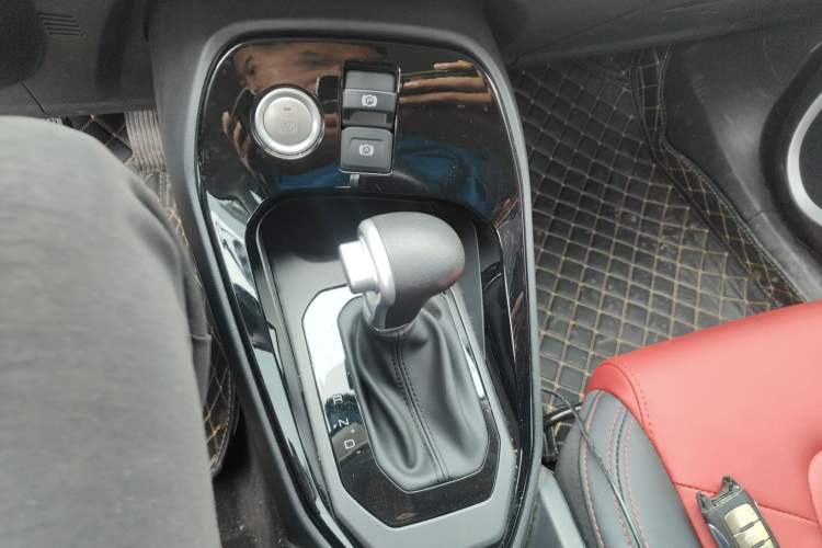 Used Haval H2s 2018 Red-Label 1.5T Dual-Clutch Fashion Edition