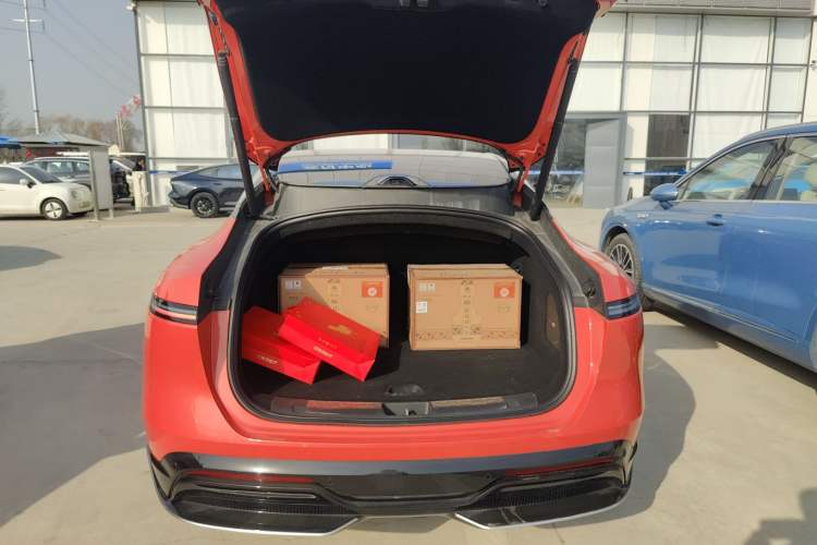 Used Avatr 06 2025 Pro Range-Extended Edition