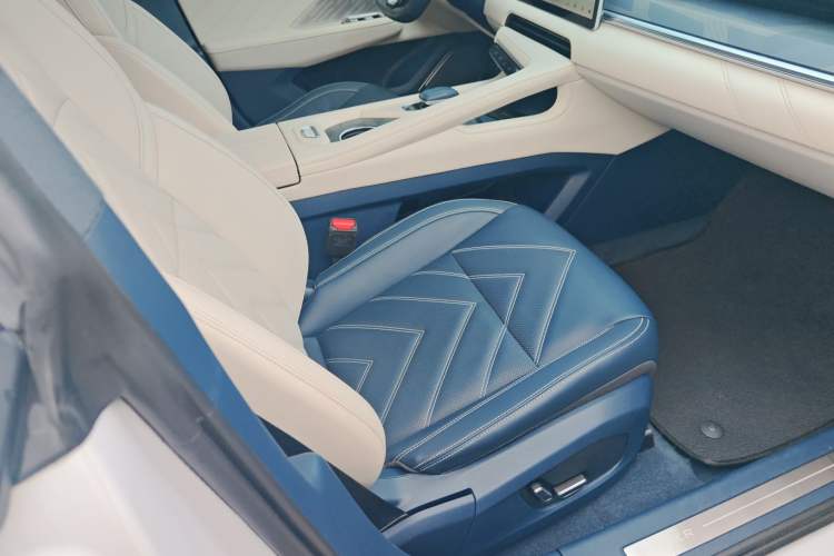 Used Zeekr 001 2021 Ultra-Long Range Dual-Motor YOU Version
