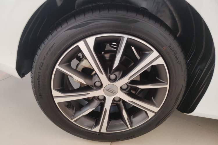 Used Geely Auto Emgrand 2022 4th Generation 1.5L CVT Luxury Model Right Rear Wheel Hub