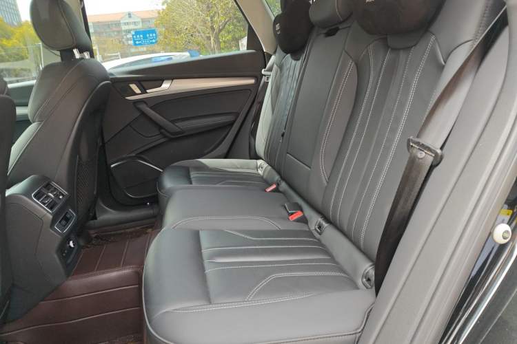 Used Audi Q5L 2023 40T Fashionable and Dynamic Edition
