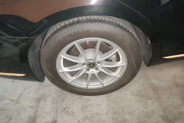 Used Mercedes-Benz S-Class 2021 S 400 L Business Model Right Rear Wheel Hub