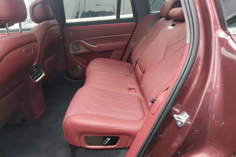 Used Hima AITO M8 2025 Extended-Range Ultra Version 53.4 kWh 5-Seater Edition