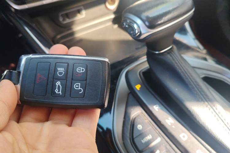 Used GAC Trumpchi GS4 2021 270T Automatic Elite Tech Edition Vehicle Key