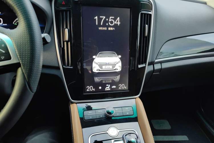 Used BYD Qin New Energy 2018 Qin EV450 Smart Connect Prestige Model
