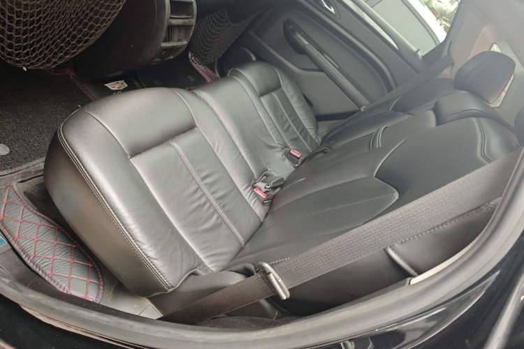 Used Cadillac SRX 2014 3.0L Comfort Model Left Rear Seat