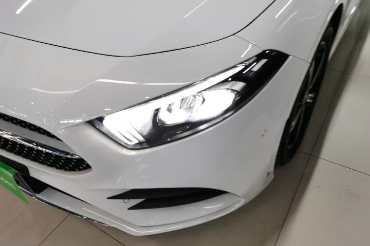 Used Mercedes-Benz A-Class 2022 Revised Version A 200 L Sport Sedan Fashionable Style Left Front Headlight