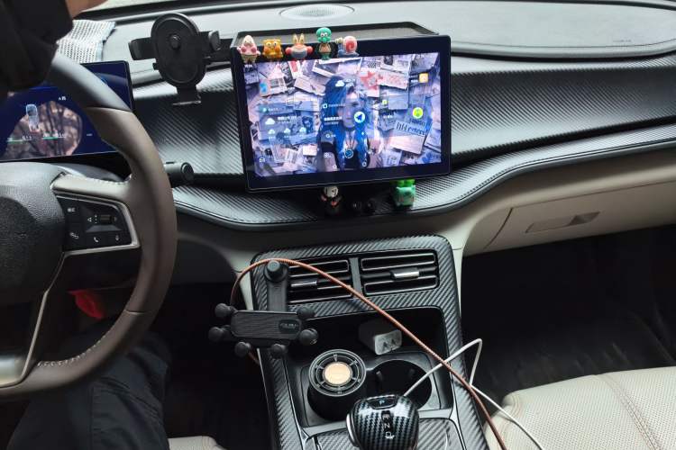 Used BYD Qin PLUS 2024 HONOR Edition DM-i 55KM Leading Model Audio And AC Panel