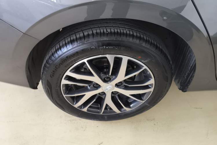 Used Geely Auto Emgrand 2025 4th Generation 1.5L CVT Longteng Edition
