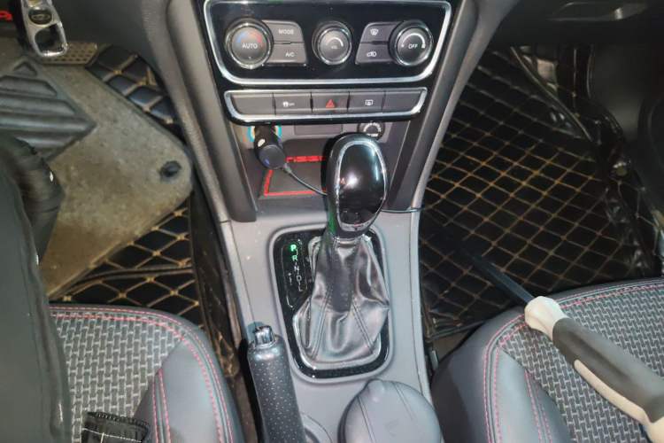 Used Chery Tiggo 3 2016 1.6L CVT ZhiShang Edition Gear Lever