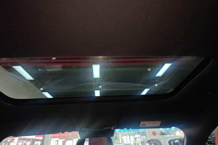 Used Li Auto L8 2023 Pro Model
