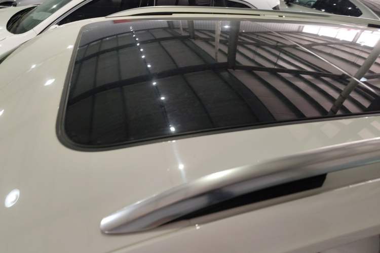 Used Volkswagen Tiguan L 2019 330TSI Automatic Two-Wheel Drive Smart Luxury Version China VI Standard