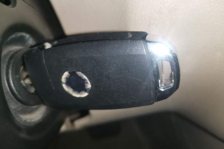 Used Volkswagen Bora 2008 1.6L Automatic Comfort Edition Vehicle Key